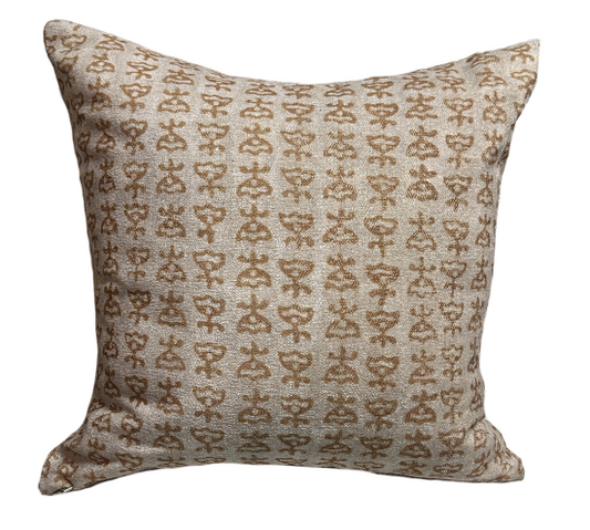 Aria 22" Pillow