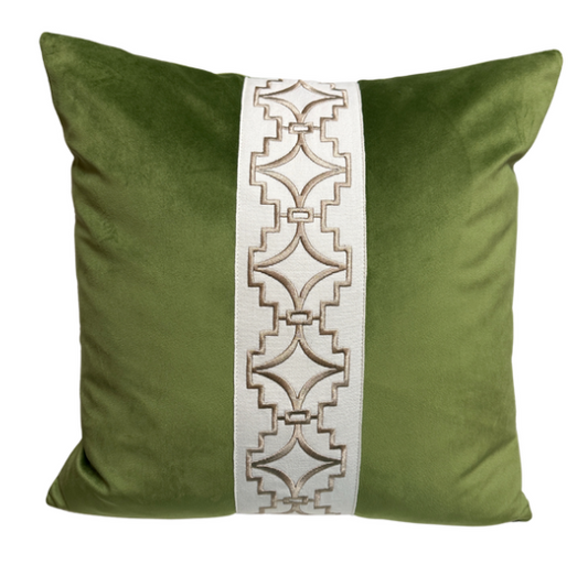 Gloria 20" Pillow